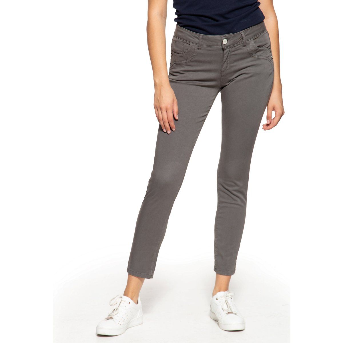 Schmal geschnittene 5-Pocket Hose