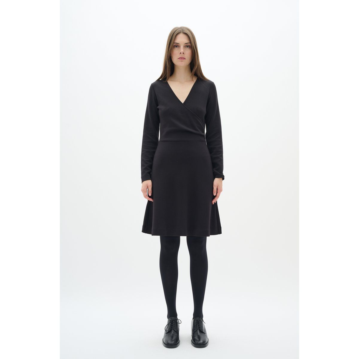 Elegantes Jerseykleid mit Wickelausschnitt