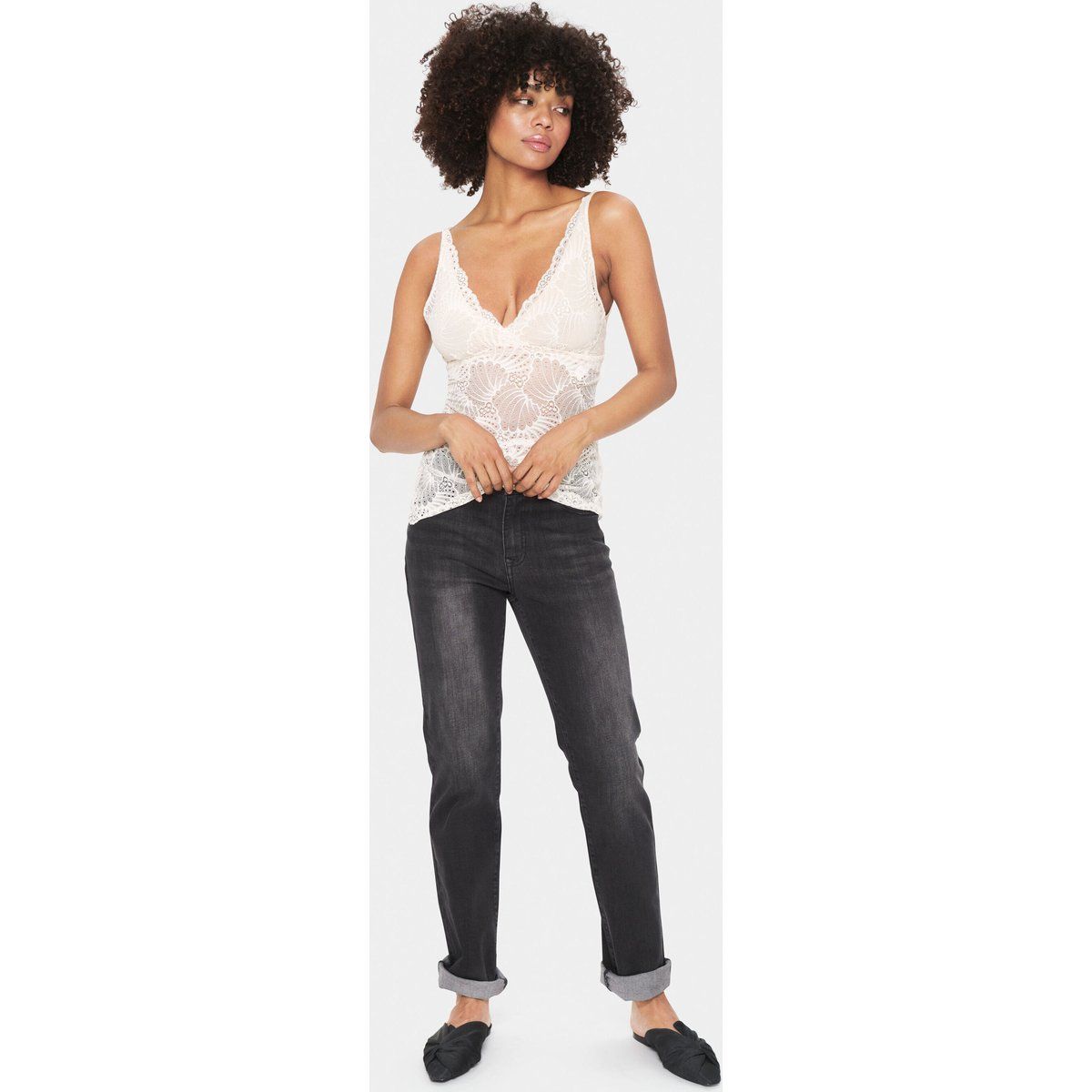 Zartes Spitzentop mit Blumenmuster