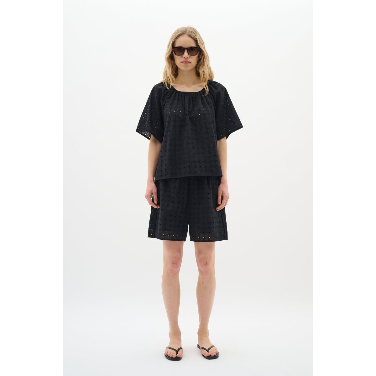 Lockere Lochstickerei-Bluse aus Bio-Baumwolle