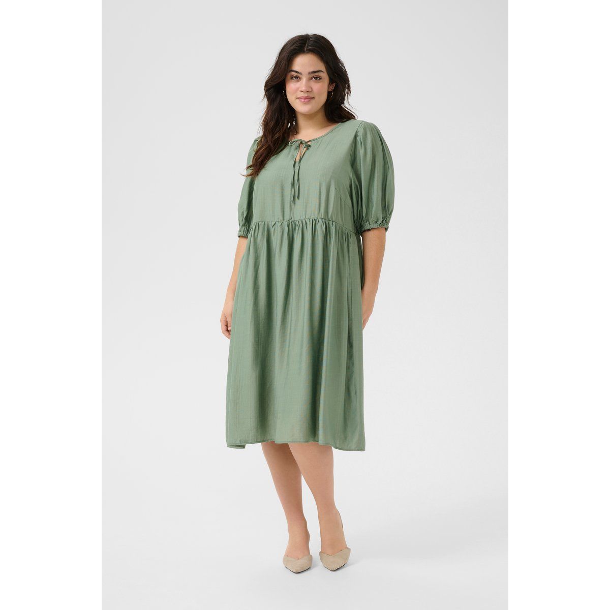 Luftiges Midi-Hängerkleid