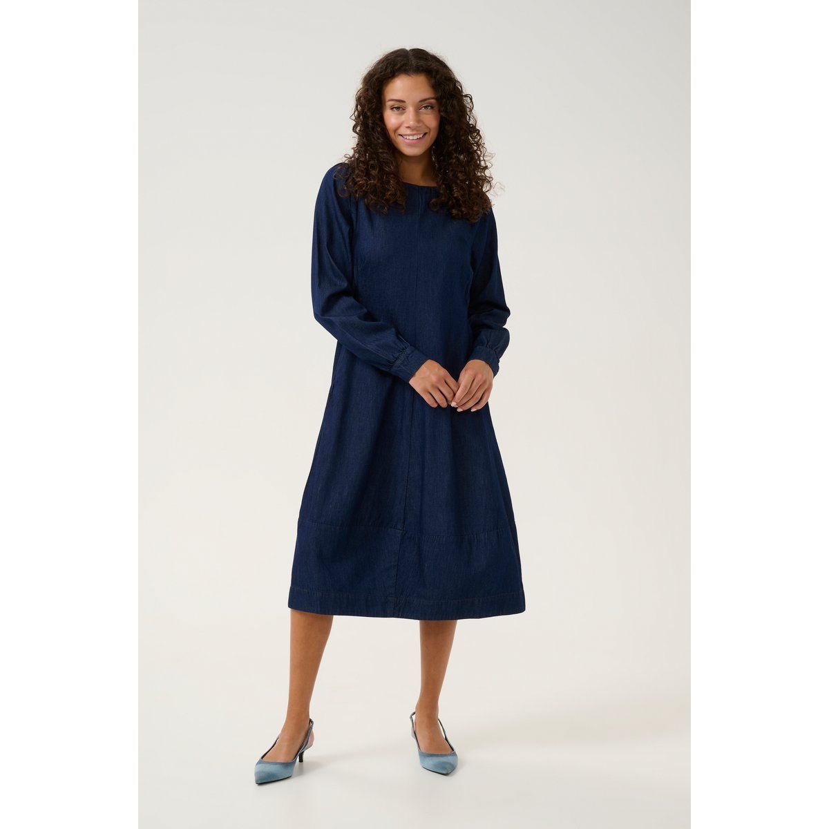 Langärmeliges Denim-Midikleid