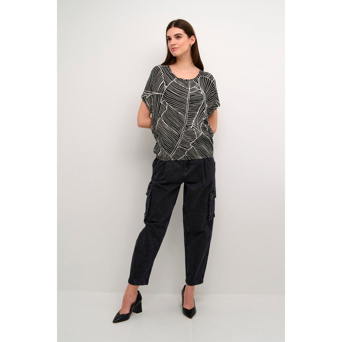 Locker geschnittene Bluse mit Grafikprint