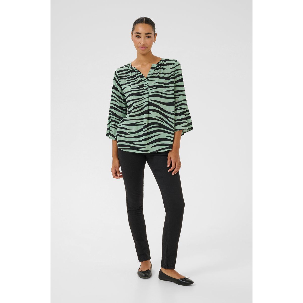 Zebra-Print-Bluse mit Volantärmeln