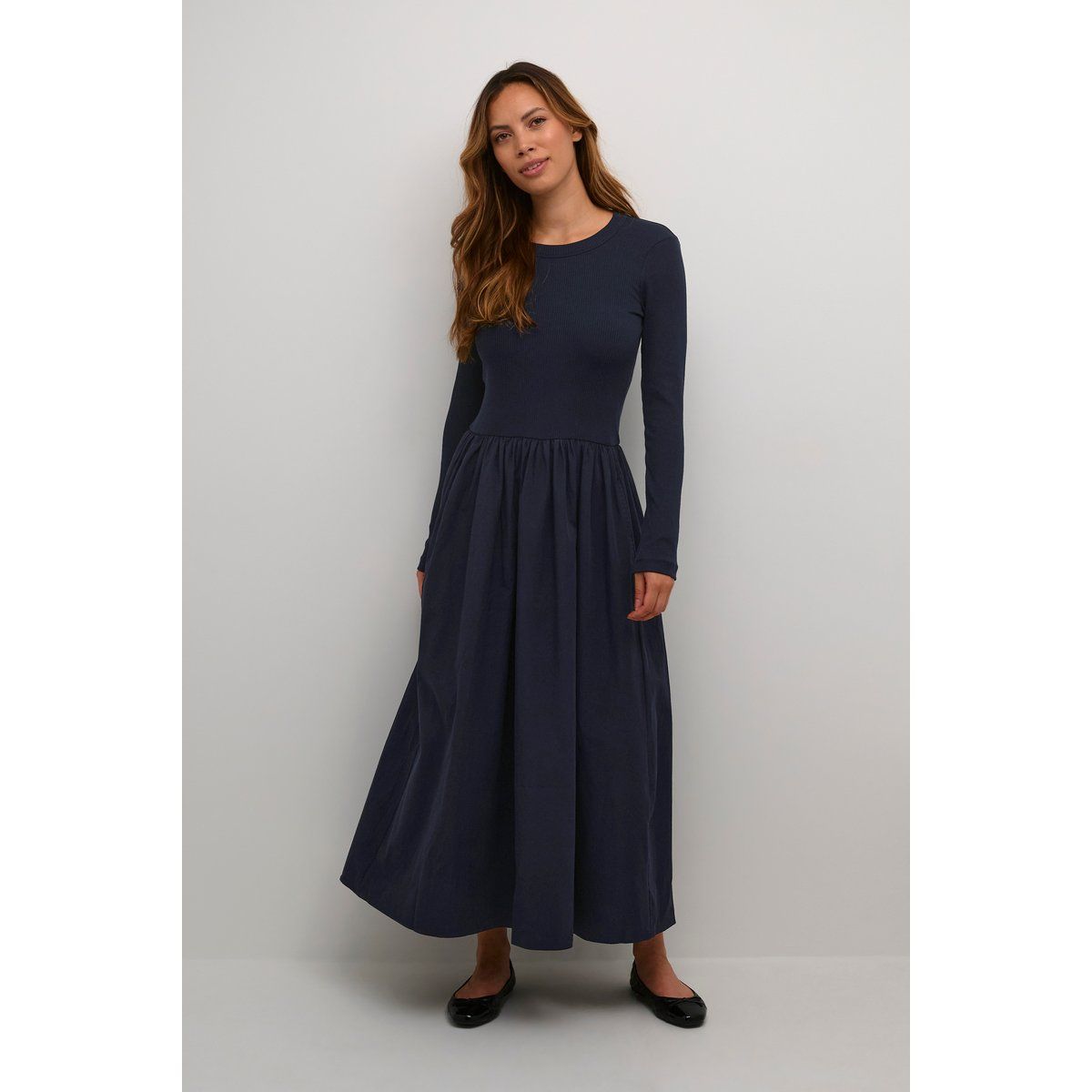 Langärmliges Maxikleid mit Rippenstruktur