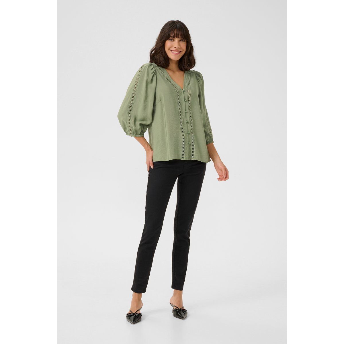 Lockere Bluse mit Ballonärmeln