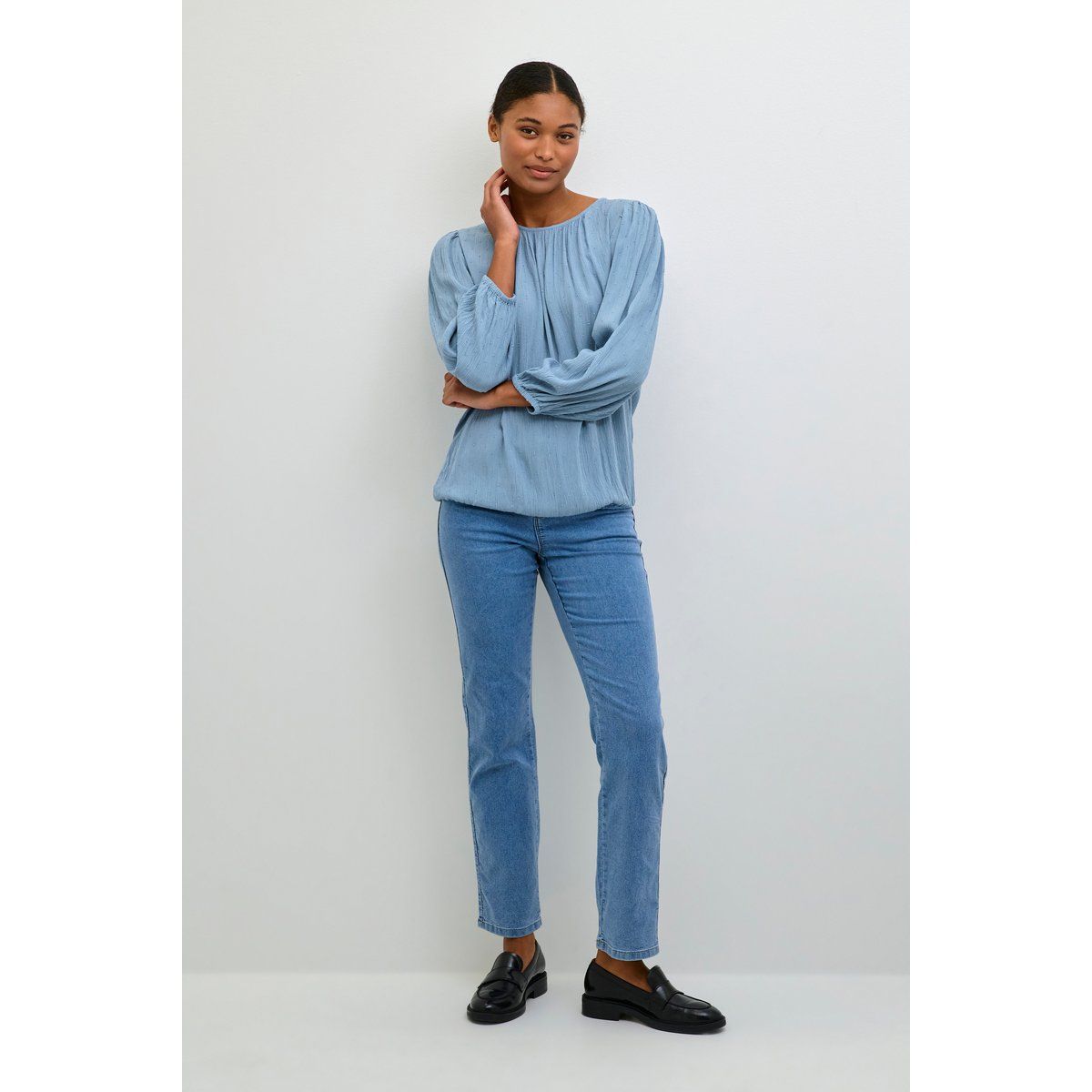 Strukturierte Bluse mit Raffhals
