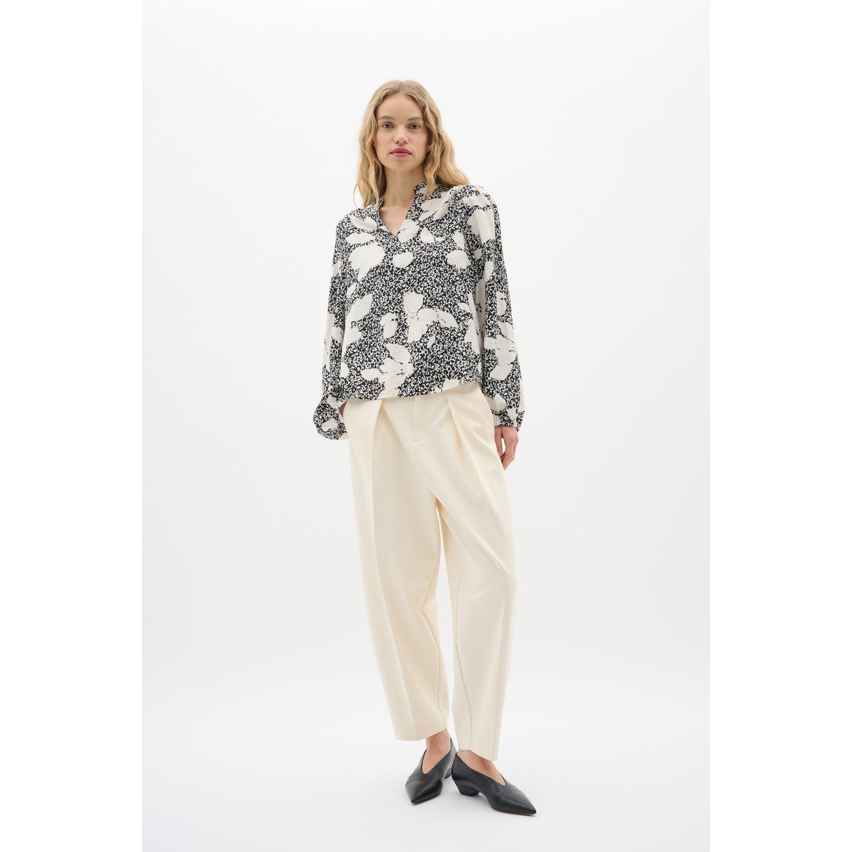 Lockere Bluse mit Grafik-Blumenmuster