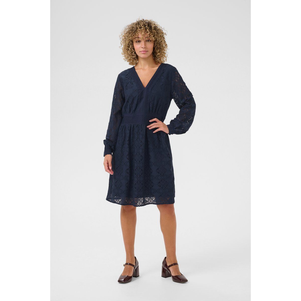 Elegantes Minikleid aus Spitze