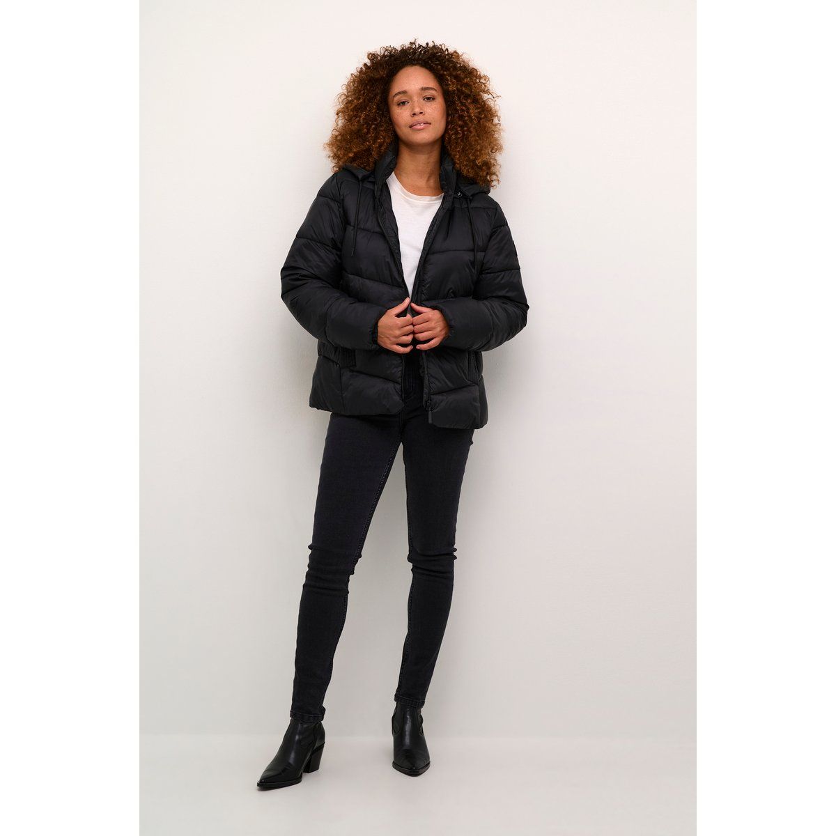 Wattierte Pufferjacke mit Kapuze