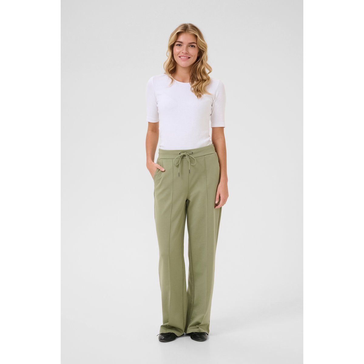 Komfortable Strickhose mit weitem Bein
