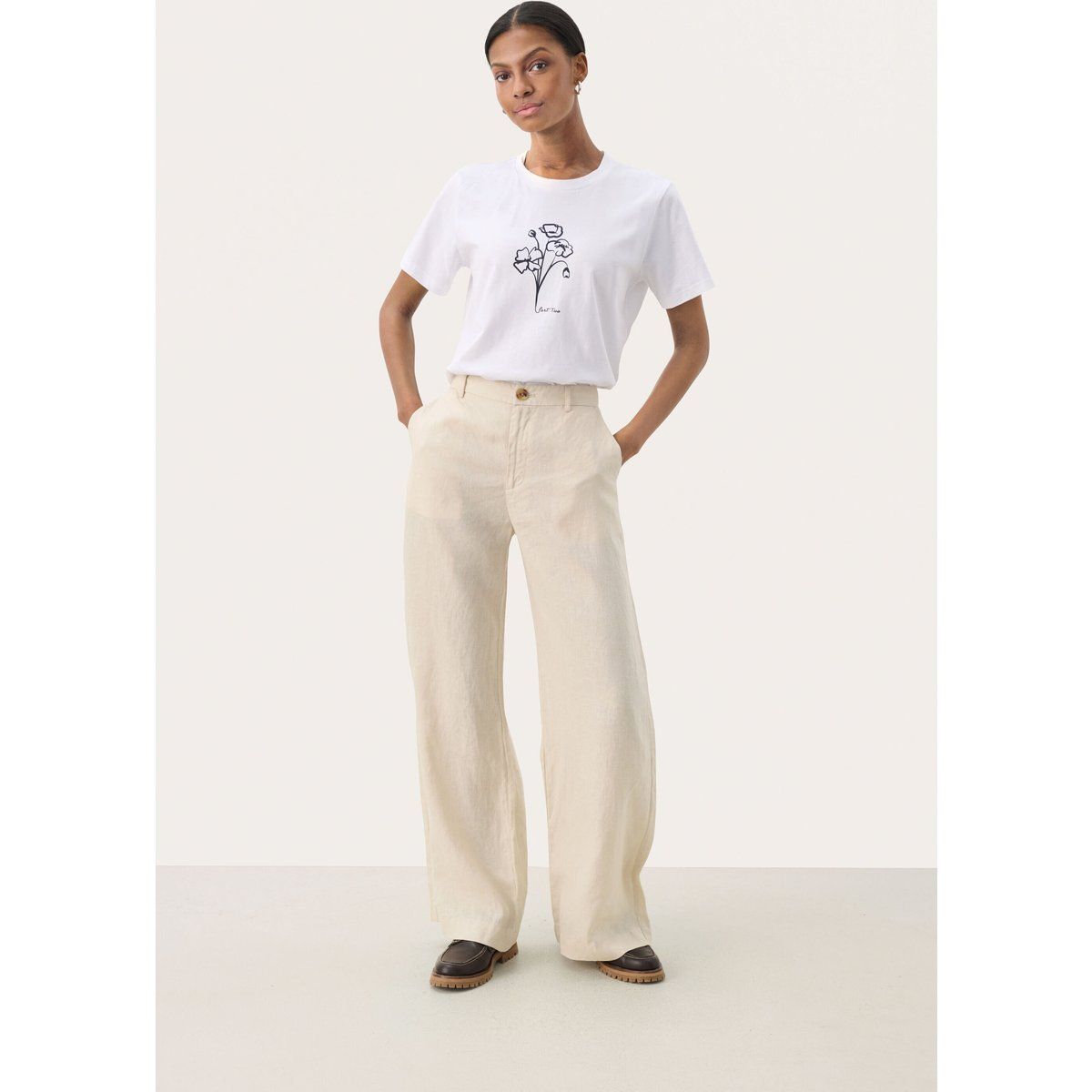 Klassische Leinenhose mit weitem Bein