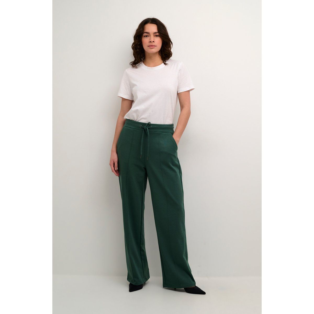 Strickhose mit weitem Bein und Kordelzug