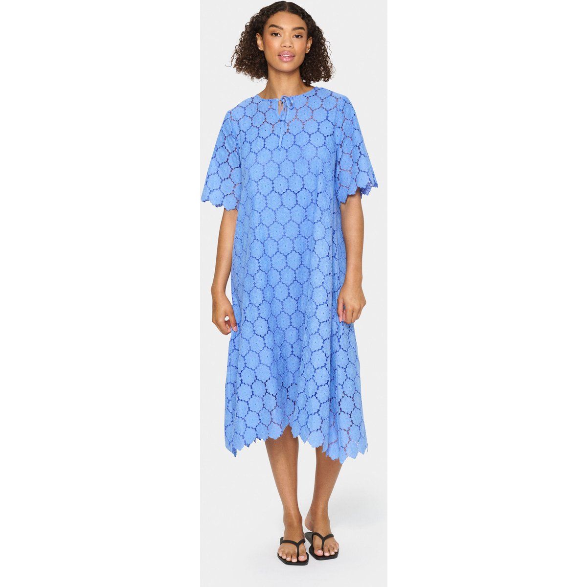 Lockeres Spitzen-Midikleid mit Bindedetail