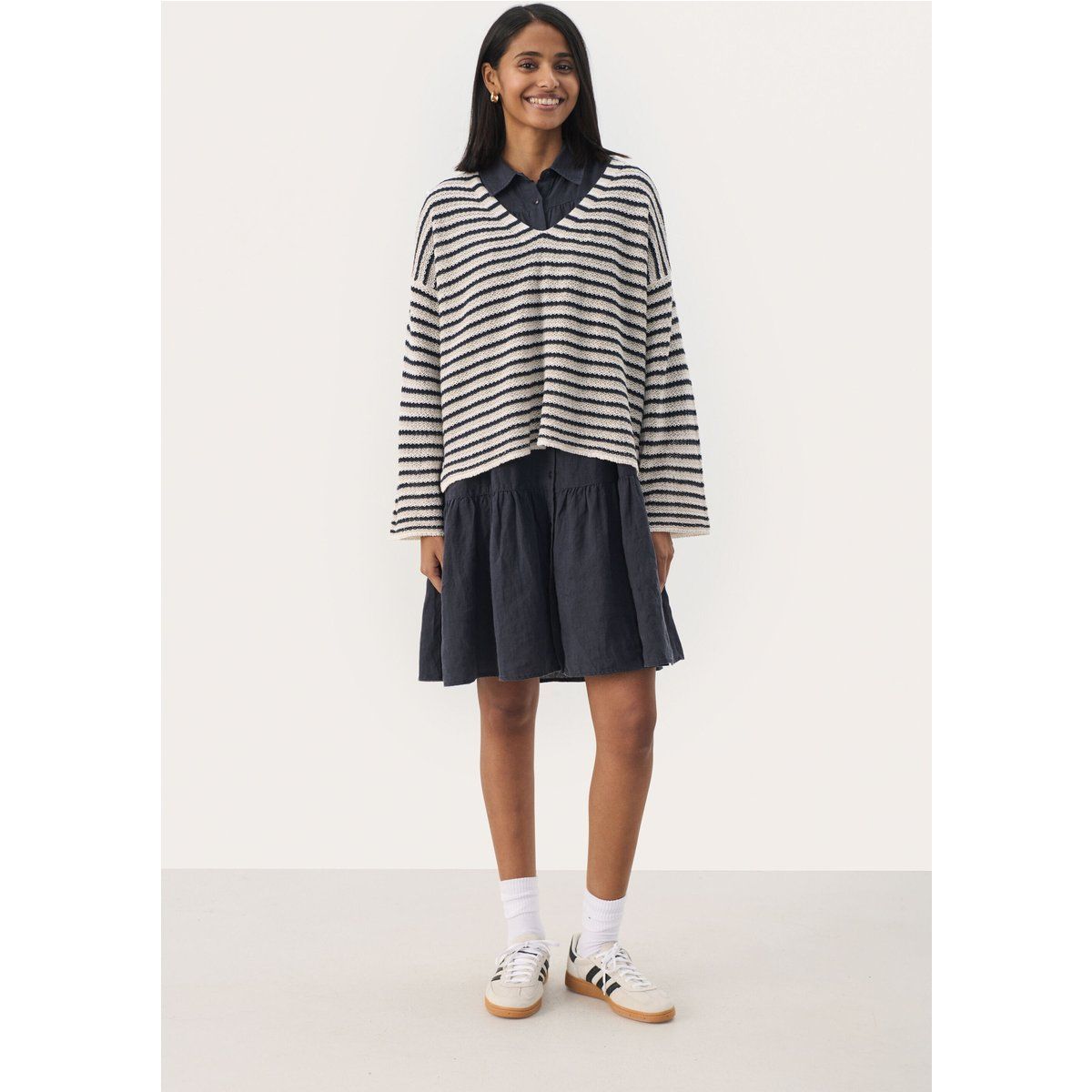 Strukturierter Zopfstrickpullover aus Leinen