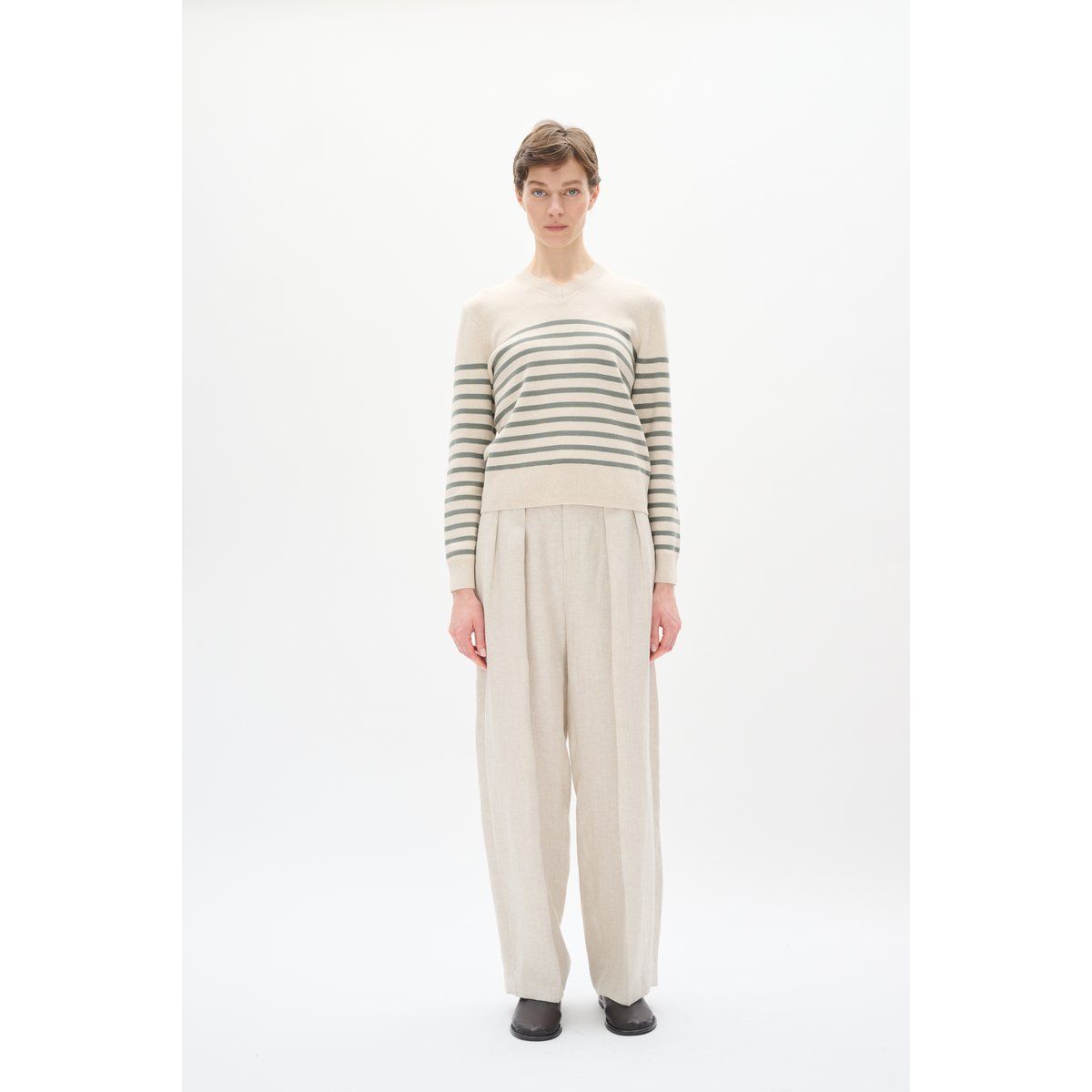 Klassischer gestreifter Baumwollpullover