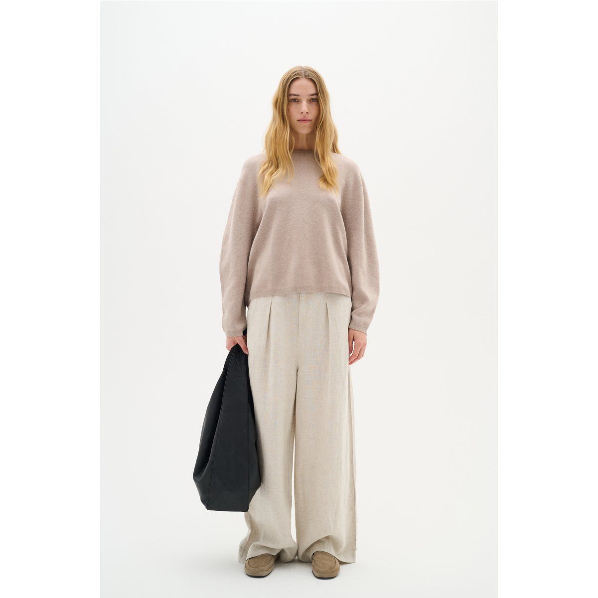 Minimalistischer Baumwollpullover mit Rundhalsausschnitt