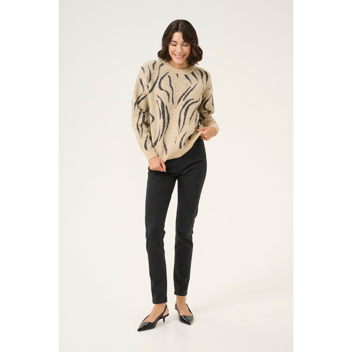 Lockerer Strickpullover mit abstraktem Tiermuster