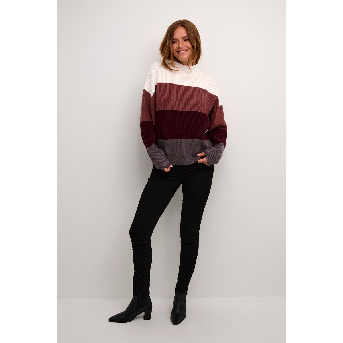 Oversize Rippstrickpullover mit Blockstreifen