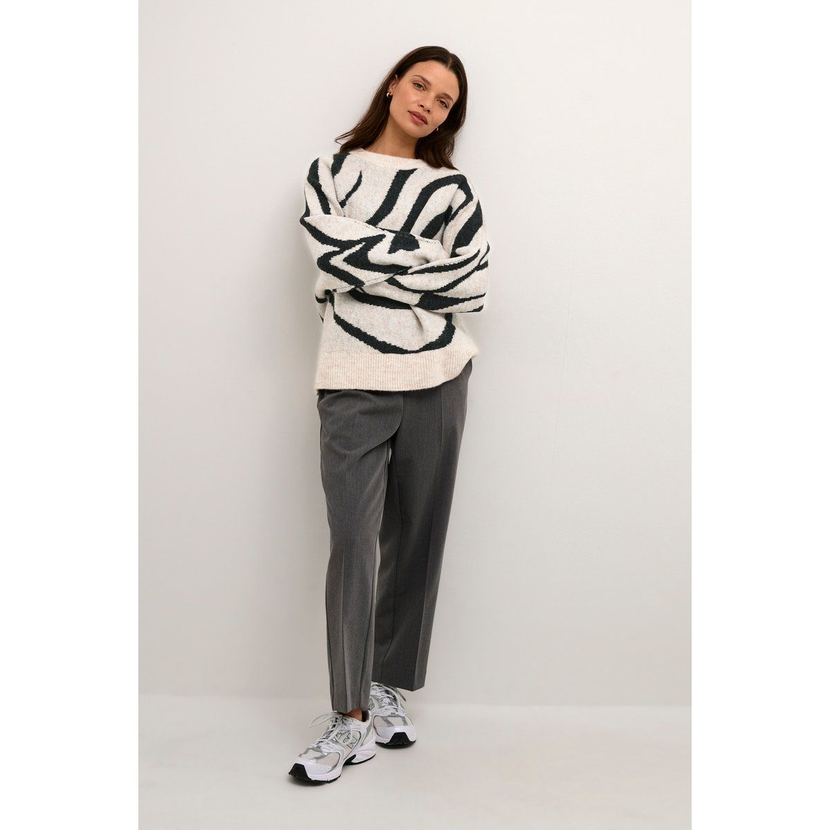 Lockerer Strickpullover mit Grafikmuster