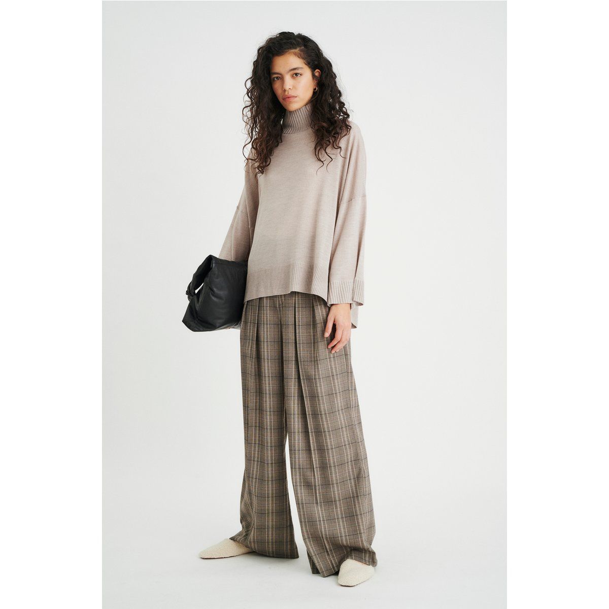 Rollkragenpullover aus Wolle im Relaxed Fit