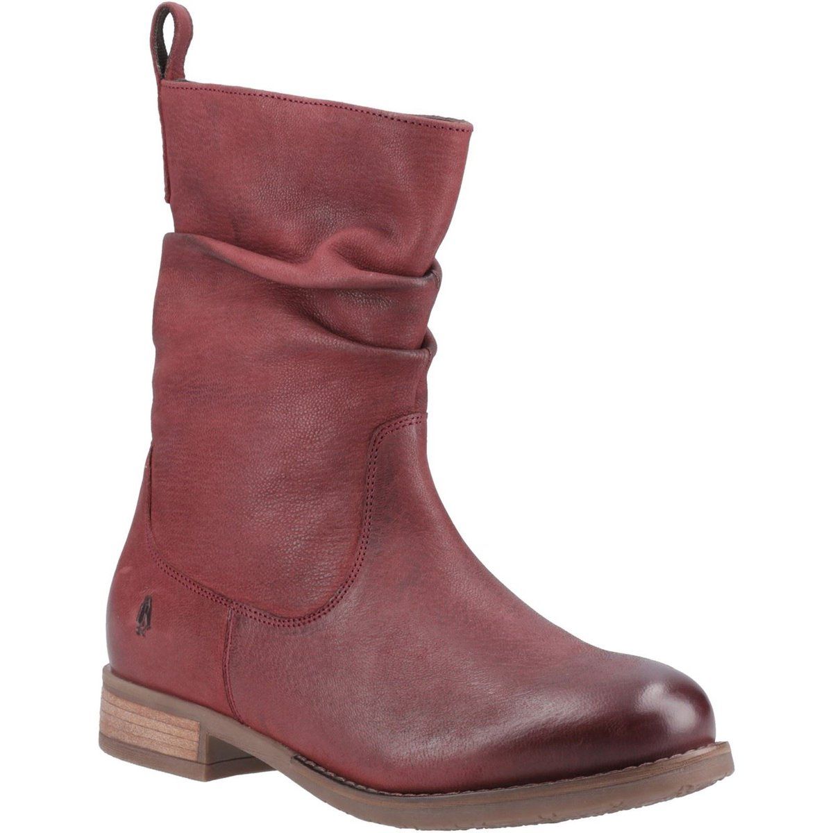 Geraffte Lederstiefel in Wadenhöhe