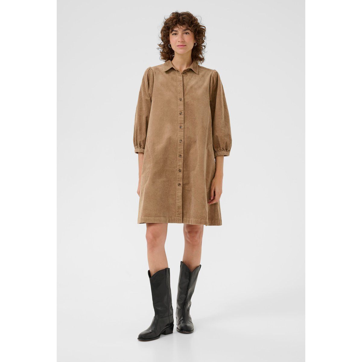 Lockeres Cord-Hemdkleid in Mini-Länge