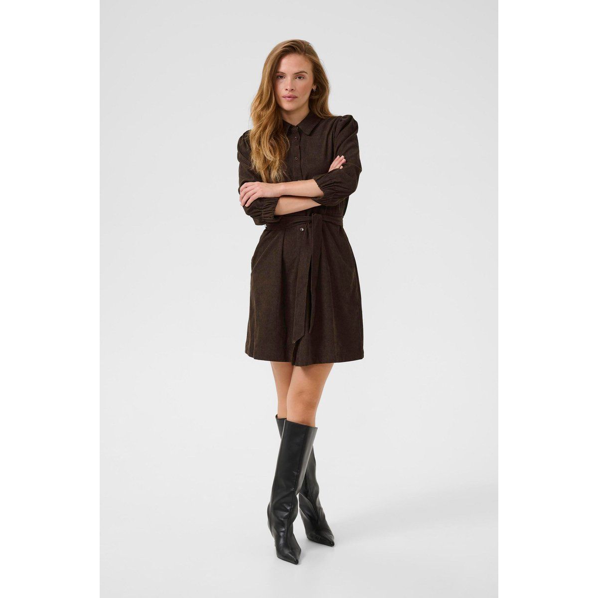Strukturiertes Hemdblusenkleid mit Gürtel