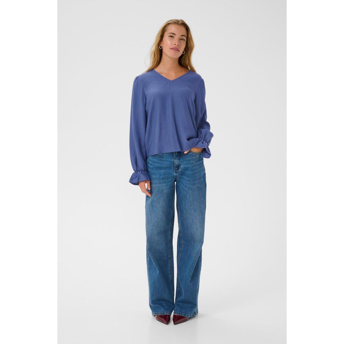 Lockere V-Ausschnitt Bluse mit Rüschen