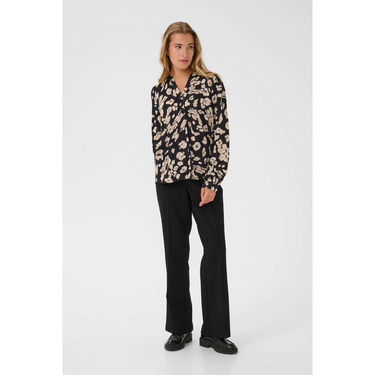 Locker geschnittene Bluse mit Leopardenmuster