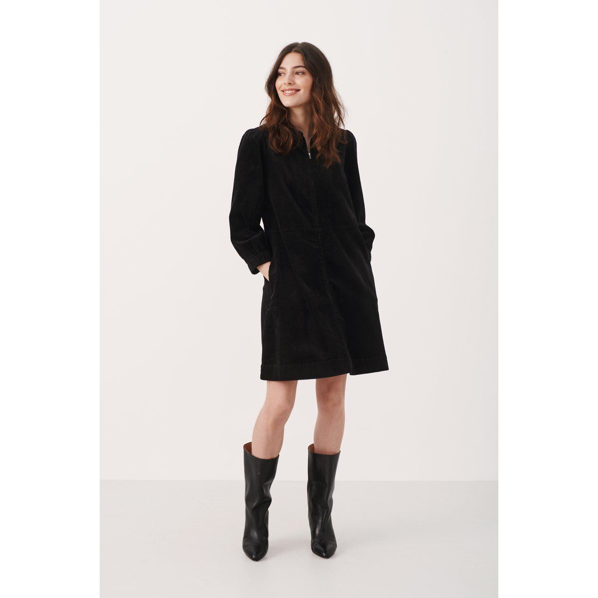 Gerades Cord-Minikleid mit Reißverschluss