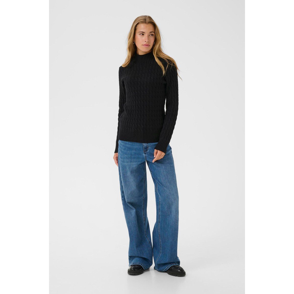 Zopfmuster-Strickpullover mit Stehkragen