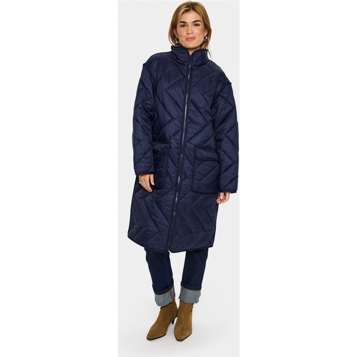 Oversized Steppjacke mit hohem Kragen