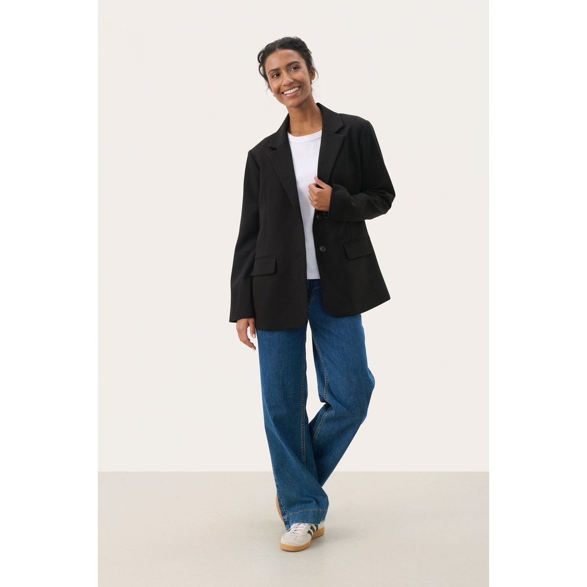 Klassischer Blazer mit gerader Passform