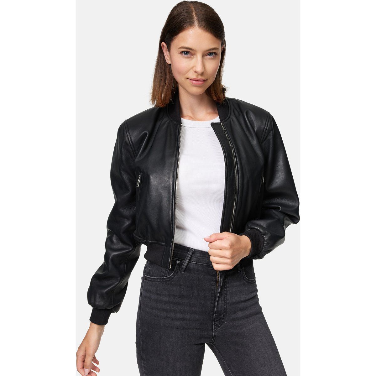 Kurze minimalistische Lederbomberjacke
