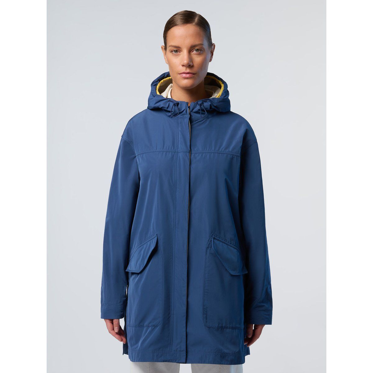 Mittellanger Sommerparka mit Kapuze