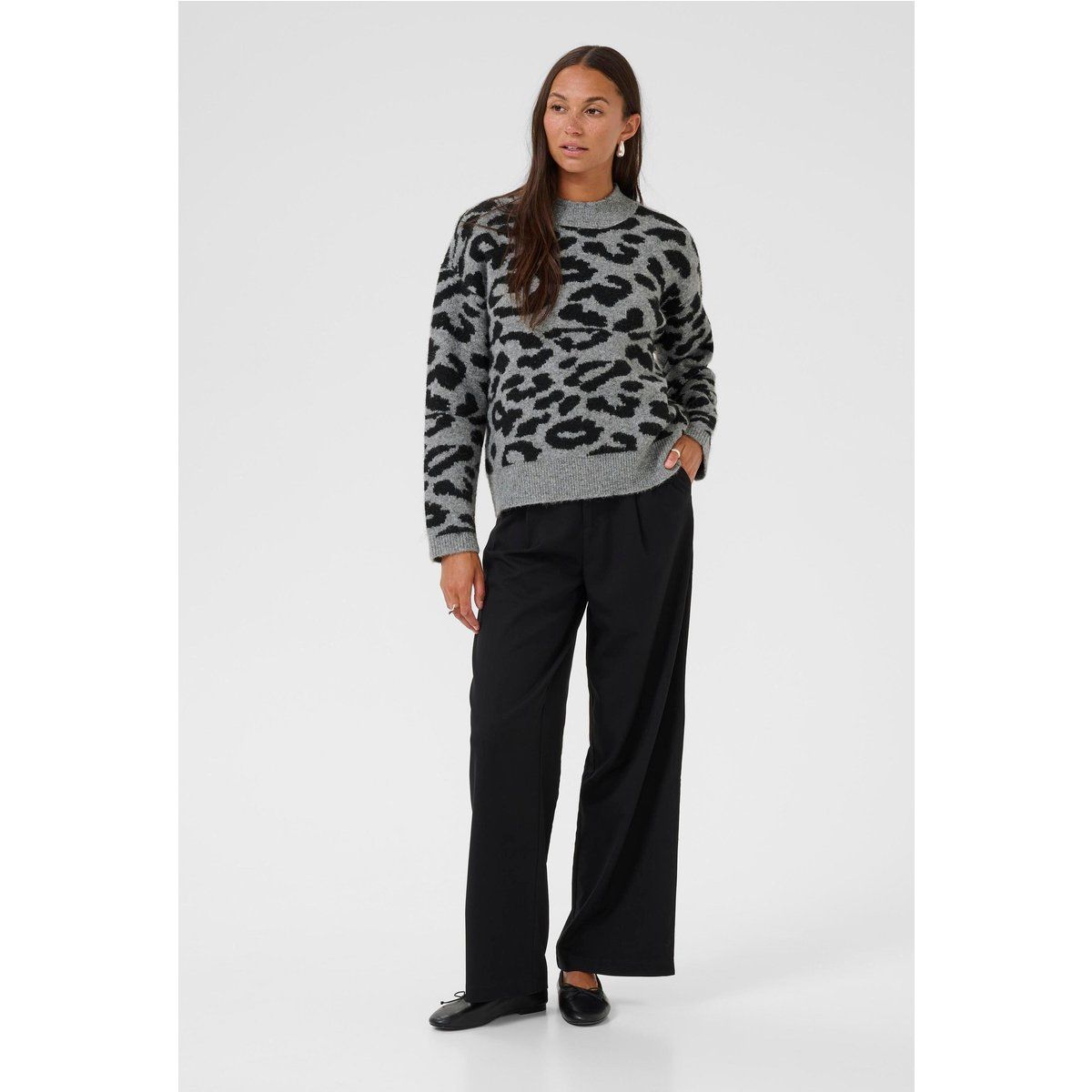 Lockerer Strickpullover mit Leopardenmuster