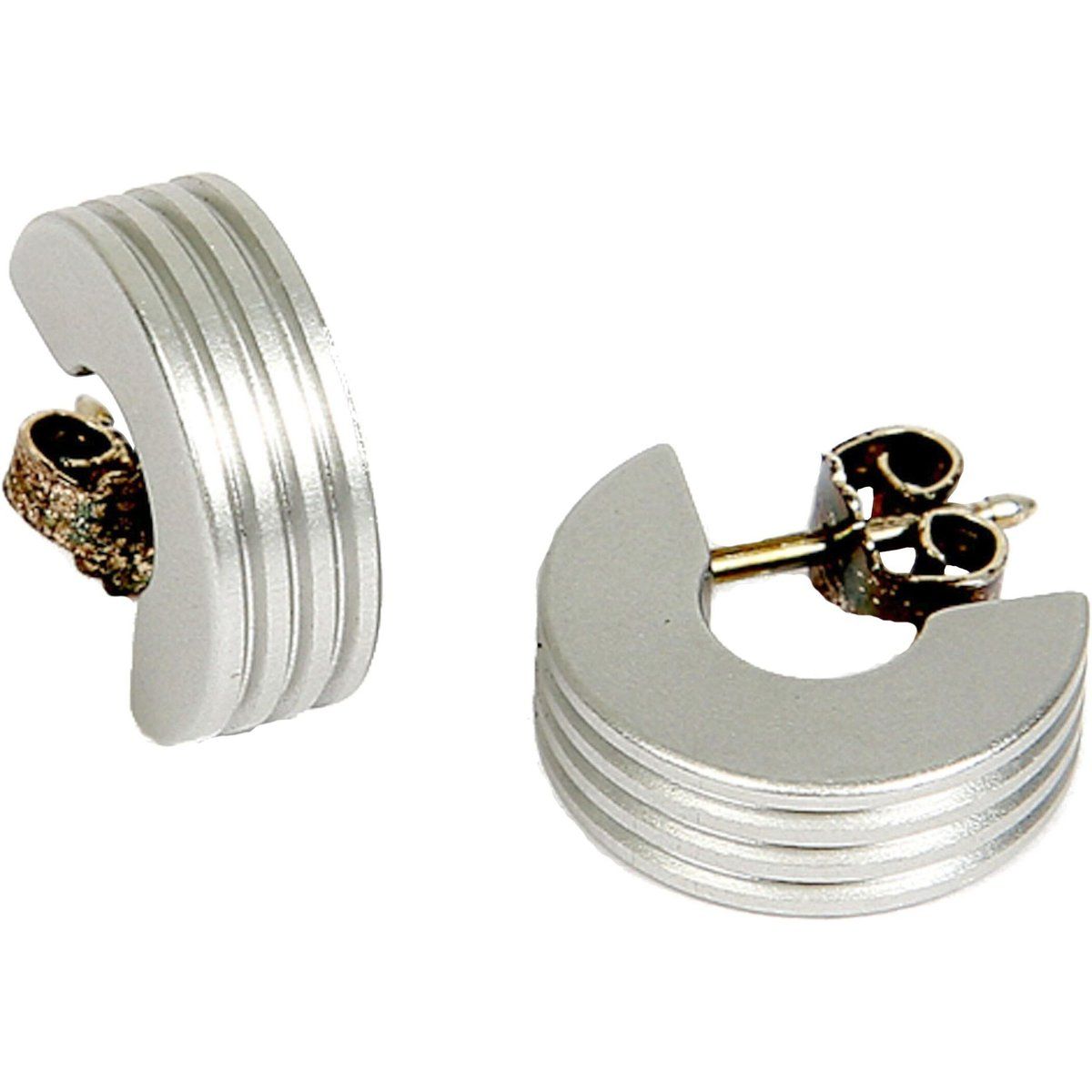Gerippte geometrische Ohrstecker