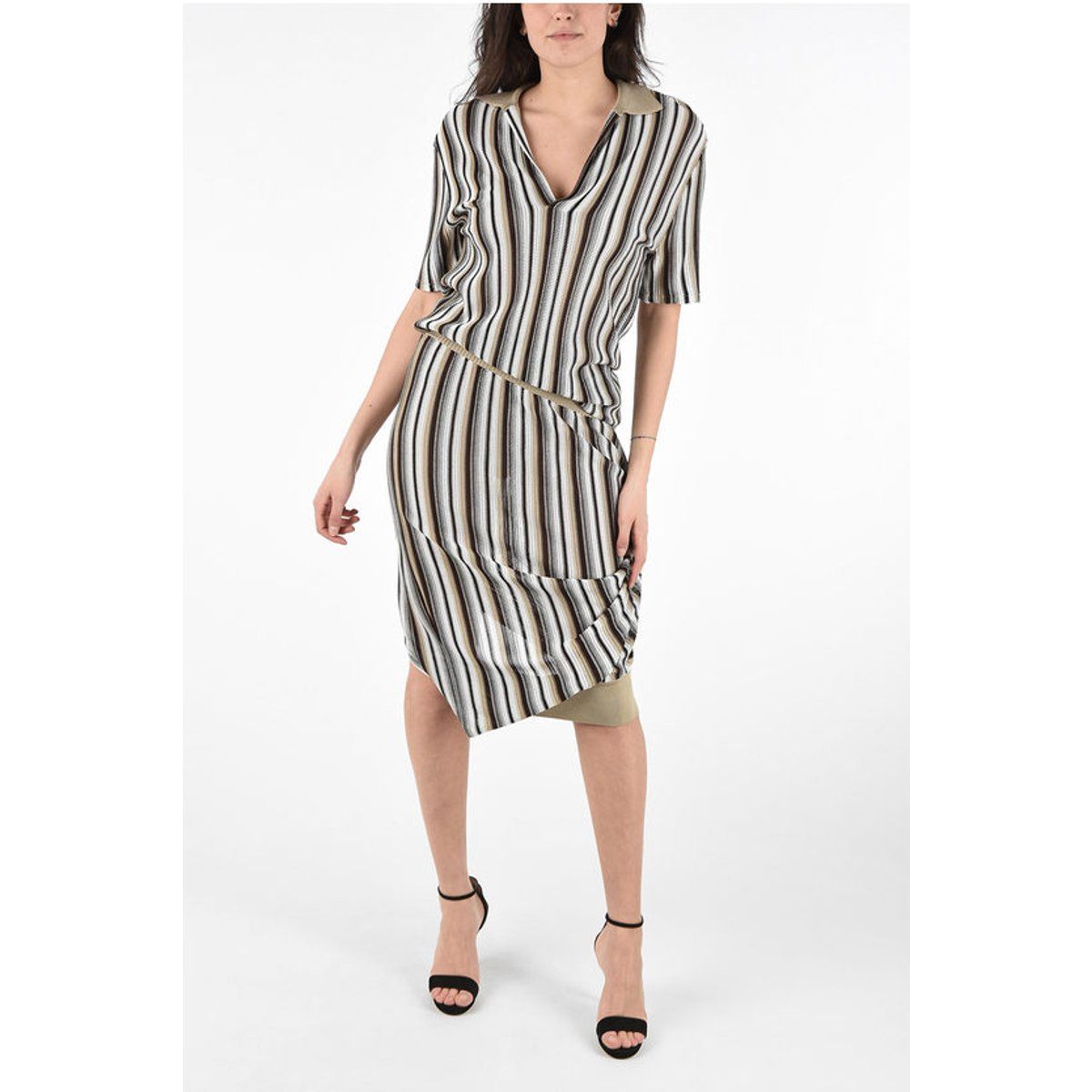 Asymmetrisches gestreiftes Jacquard-Strickkleid