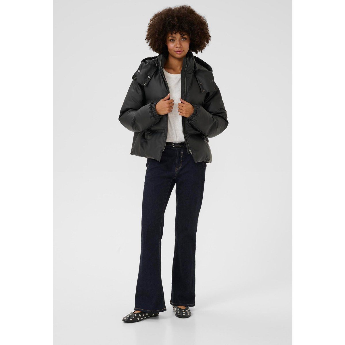Kurze Steppjacke mit Kapuze