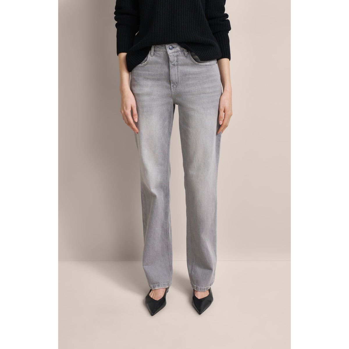 Straight-Leg Stretch-Denim-Jeans