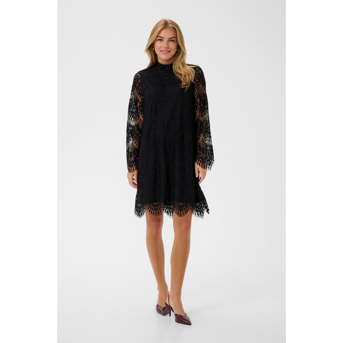 Spitzenkleid in A-Linie mit Stehkragen