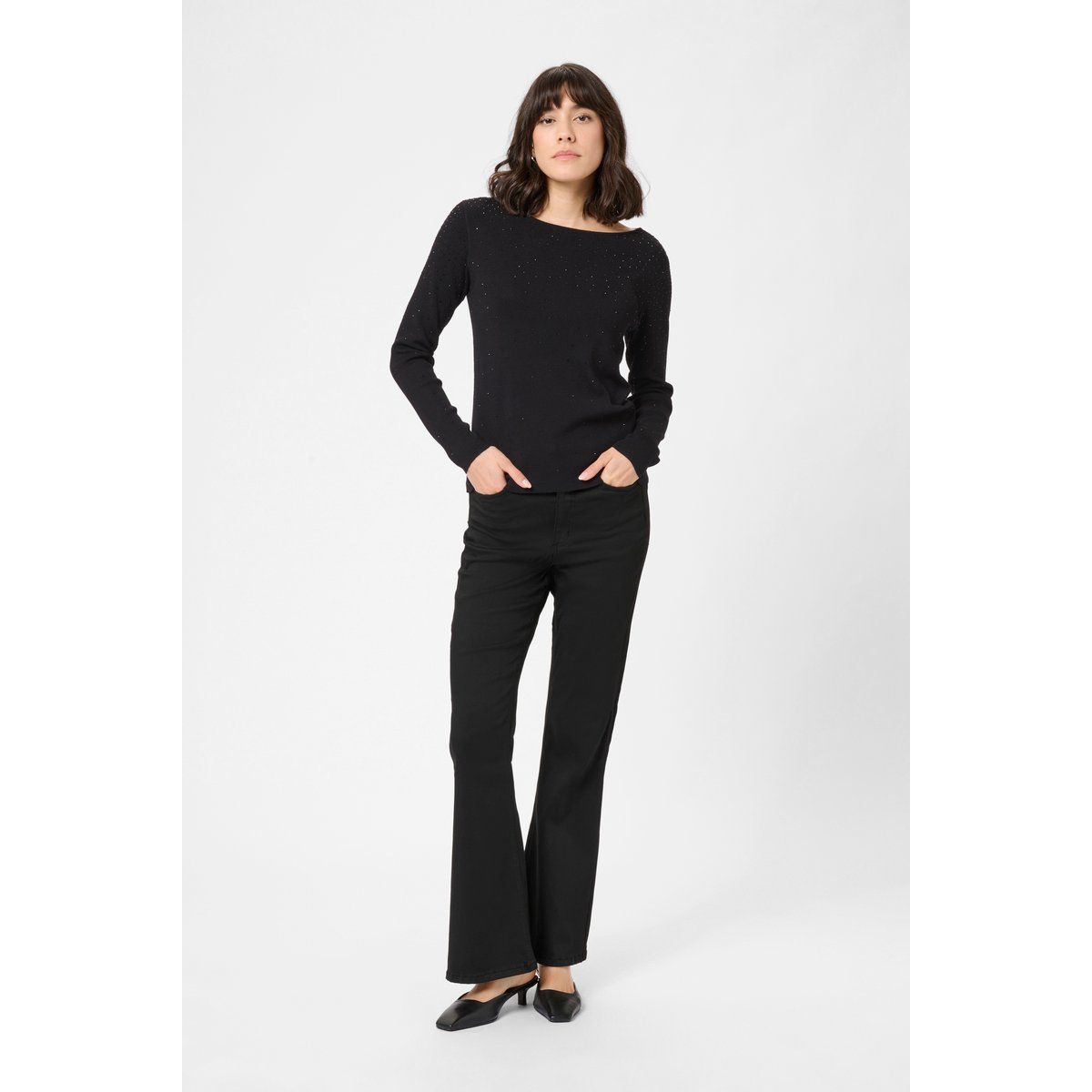 Strickpullover mit Nieten und U-Boot-Ausschnitt