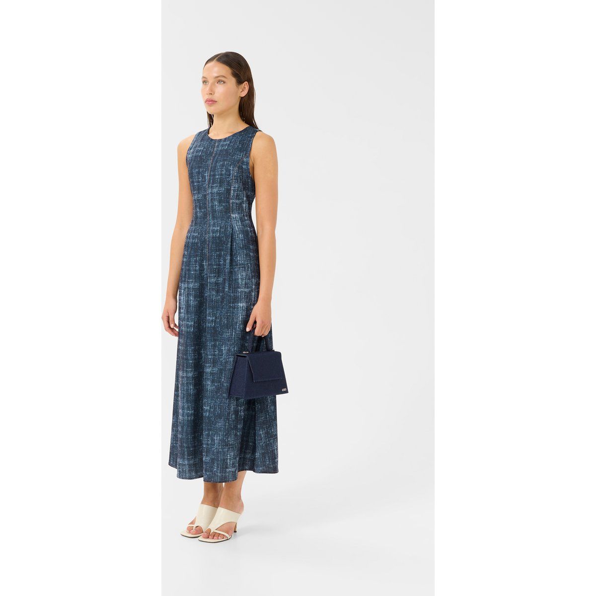 Ärmelloses Maxikleid mit Struktur