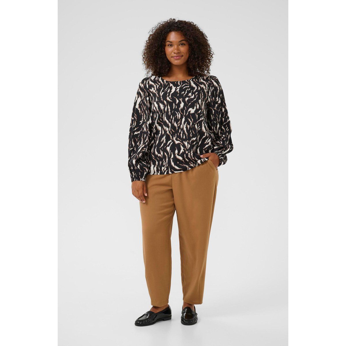 Locker geschnittene Animal-Print Bluse