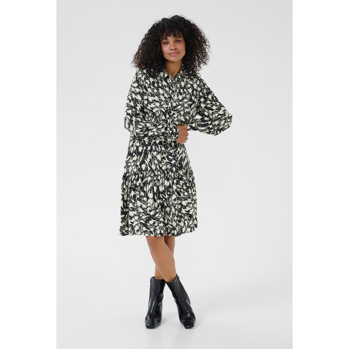 Hemdblusenkleid mit abstraktem Print