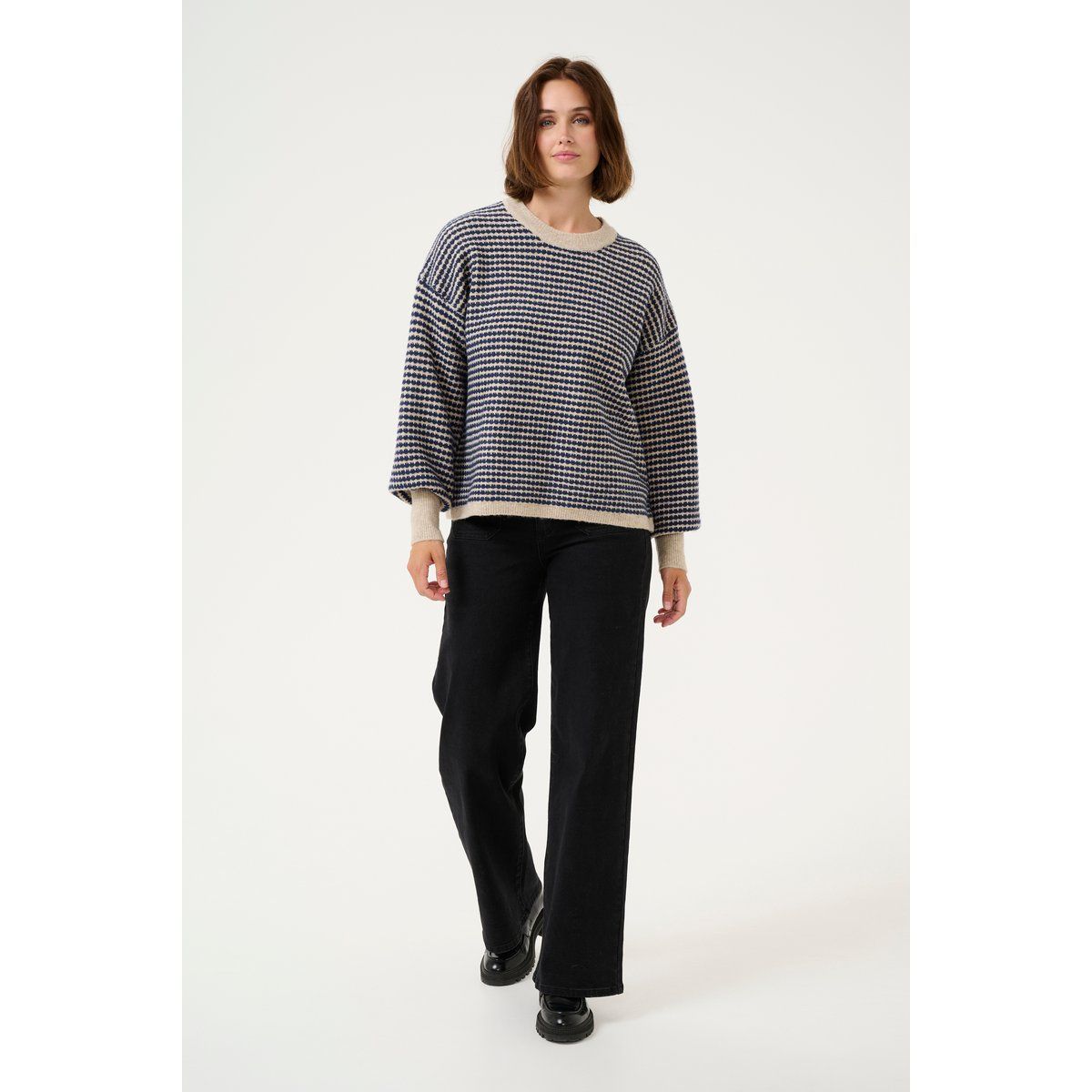 Gestreifter Oversize-Strickpullover