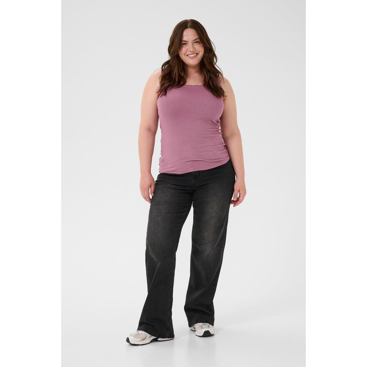 Ripp-Top mit Spitzen-Details