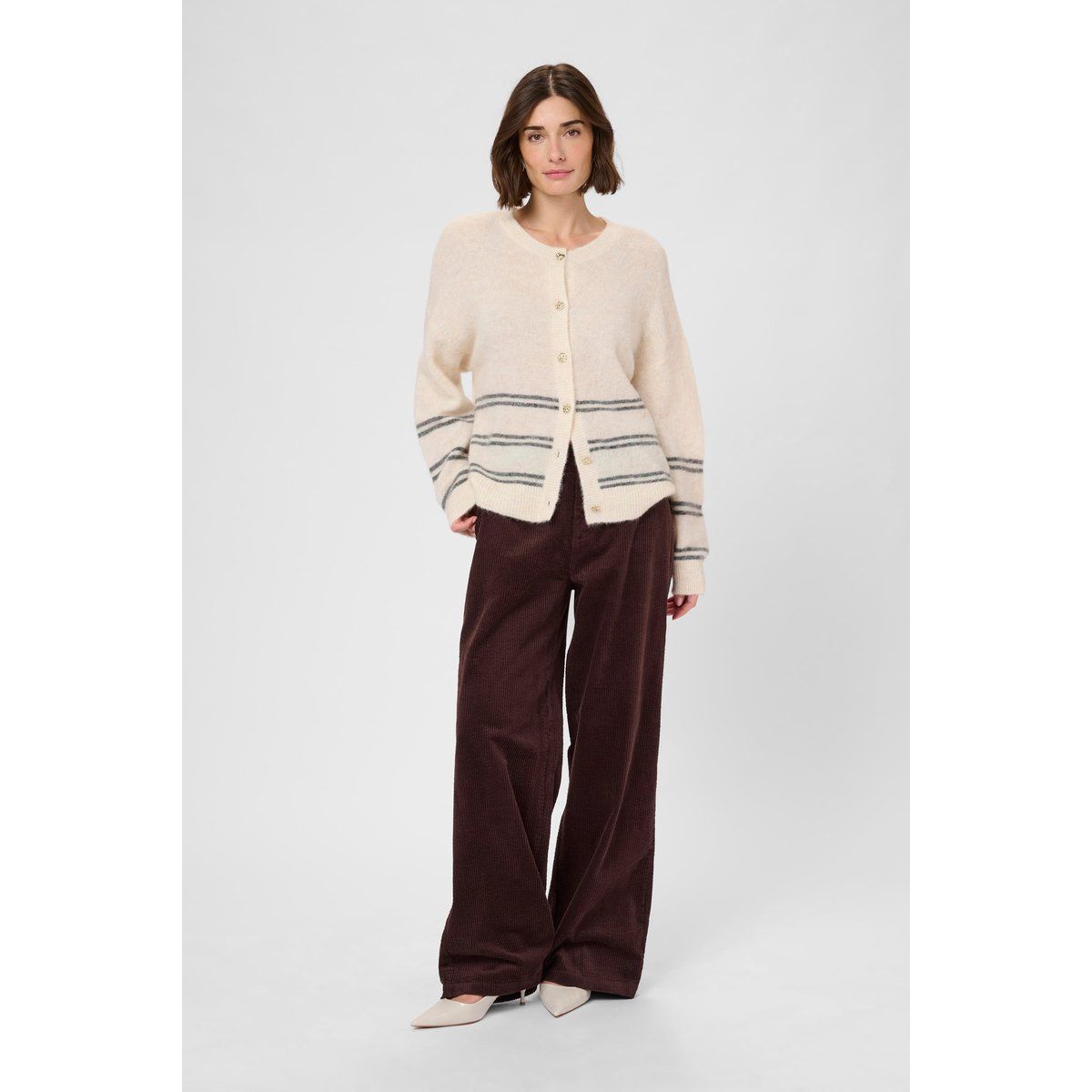 Cordhose mit weitem Bein