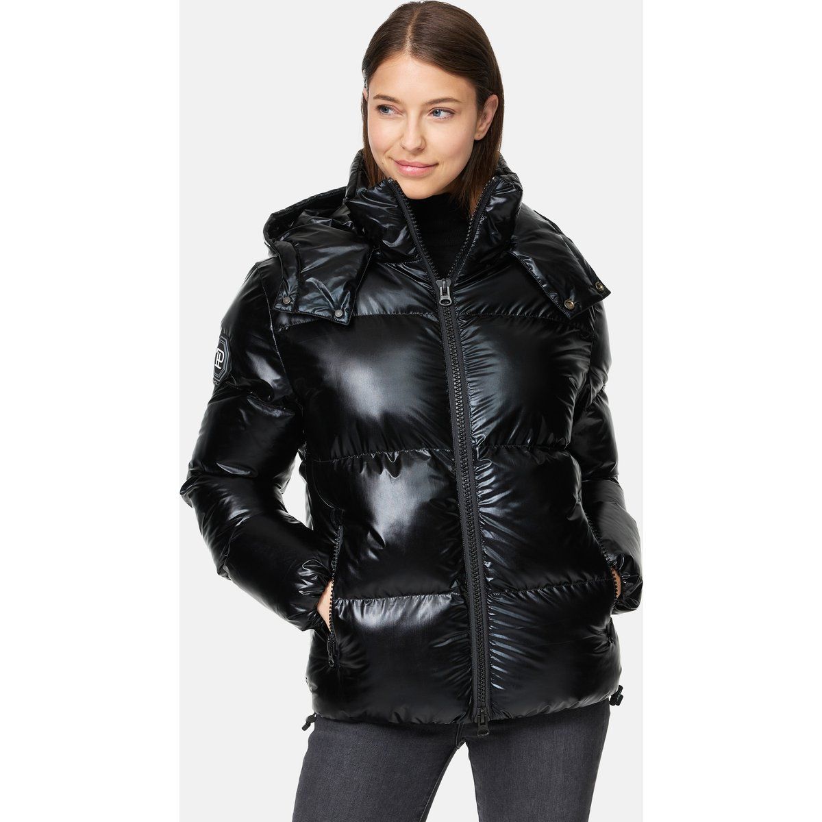 Glänzende gesteppte Pufferjacke mit Kapuze